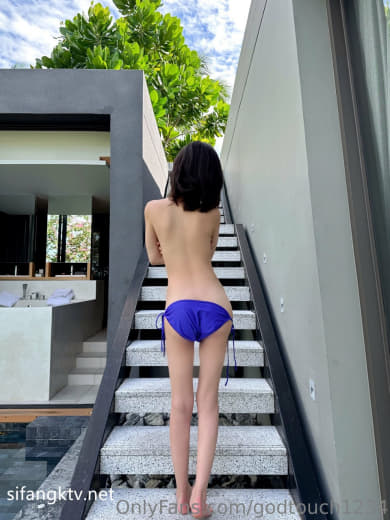 【2023_05_07】Han_Shanyue_tempting_night_vision_on_a_yacht❤️.m4v